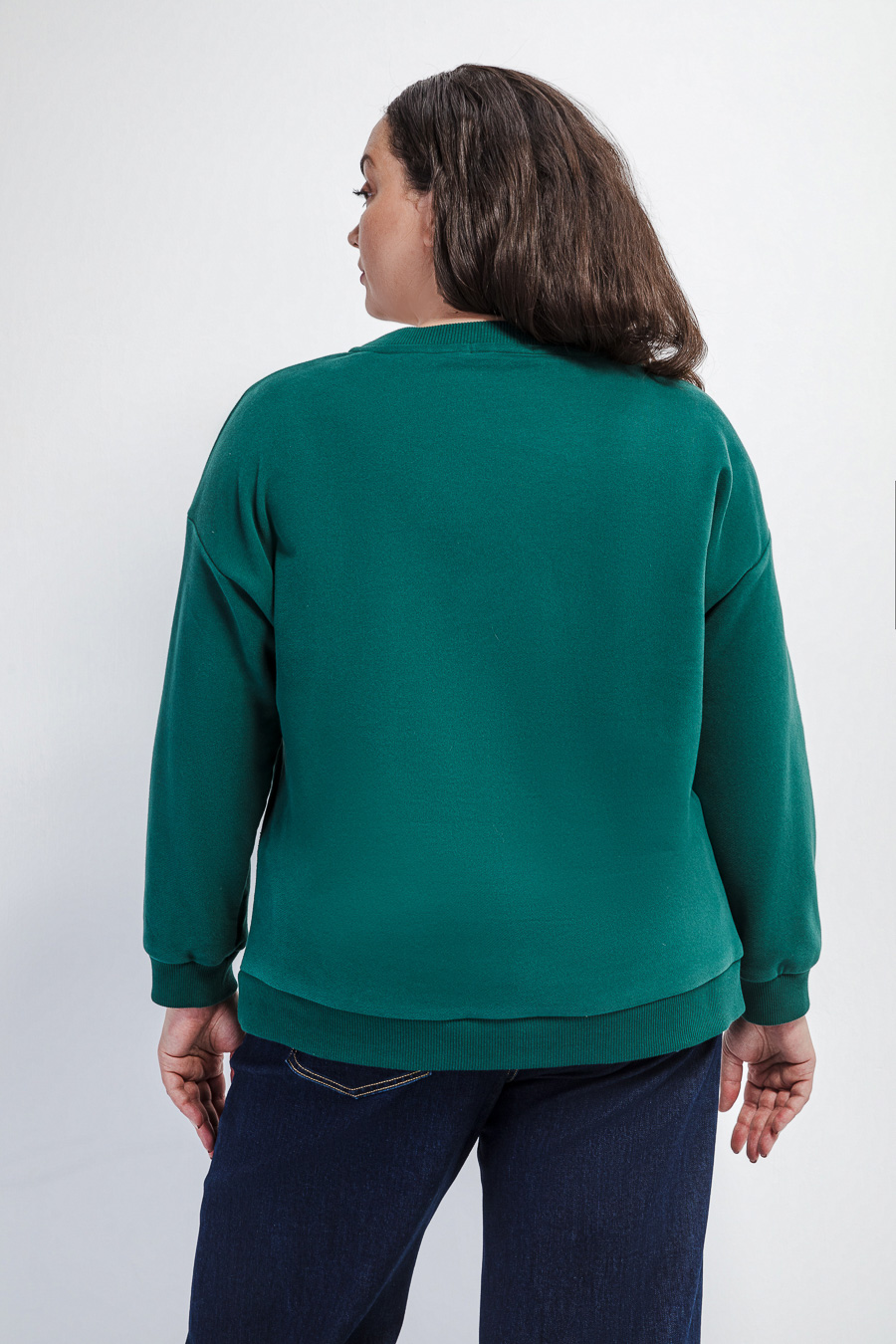 Свитшот с объемным декором