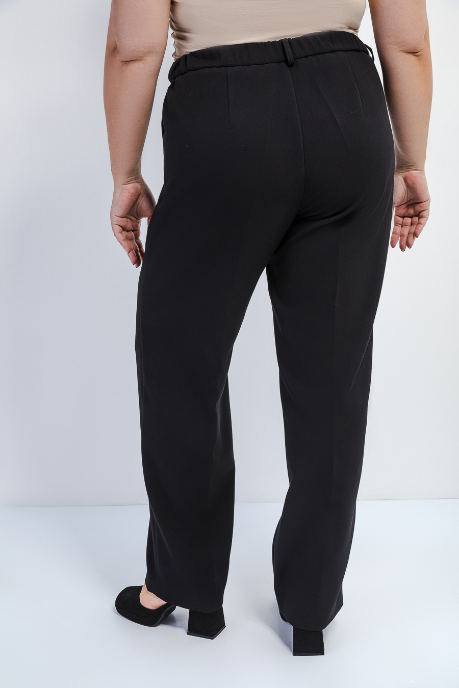 Брюки со стрелками