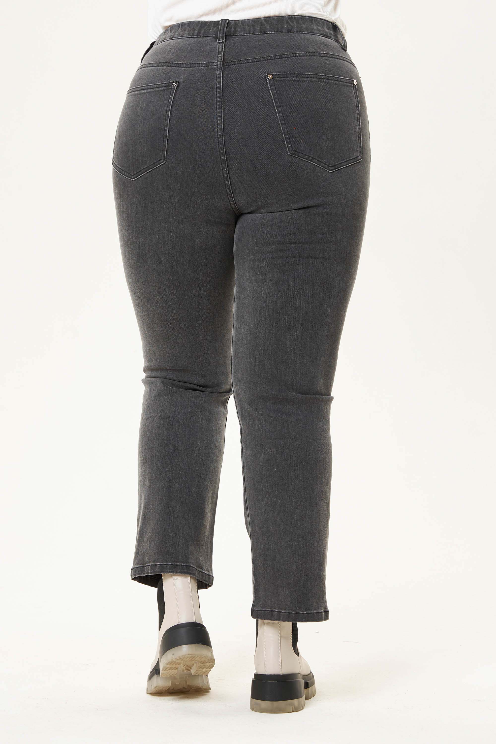 Прямые серые джинсы