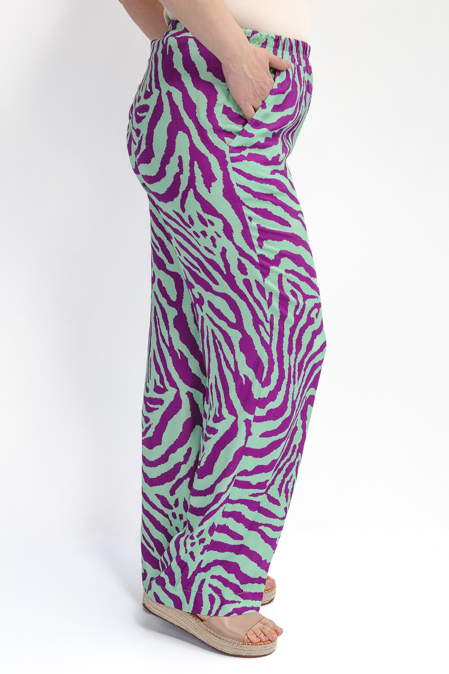 Брюки с анималистичным принтом *PREMIUM