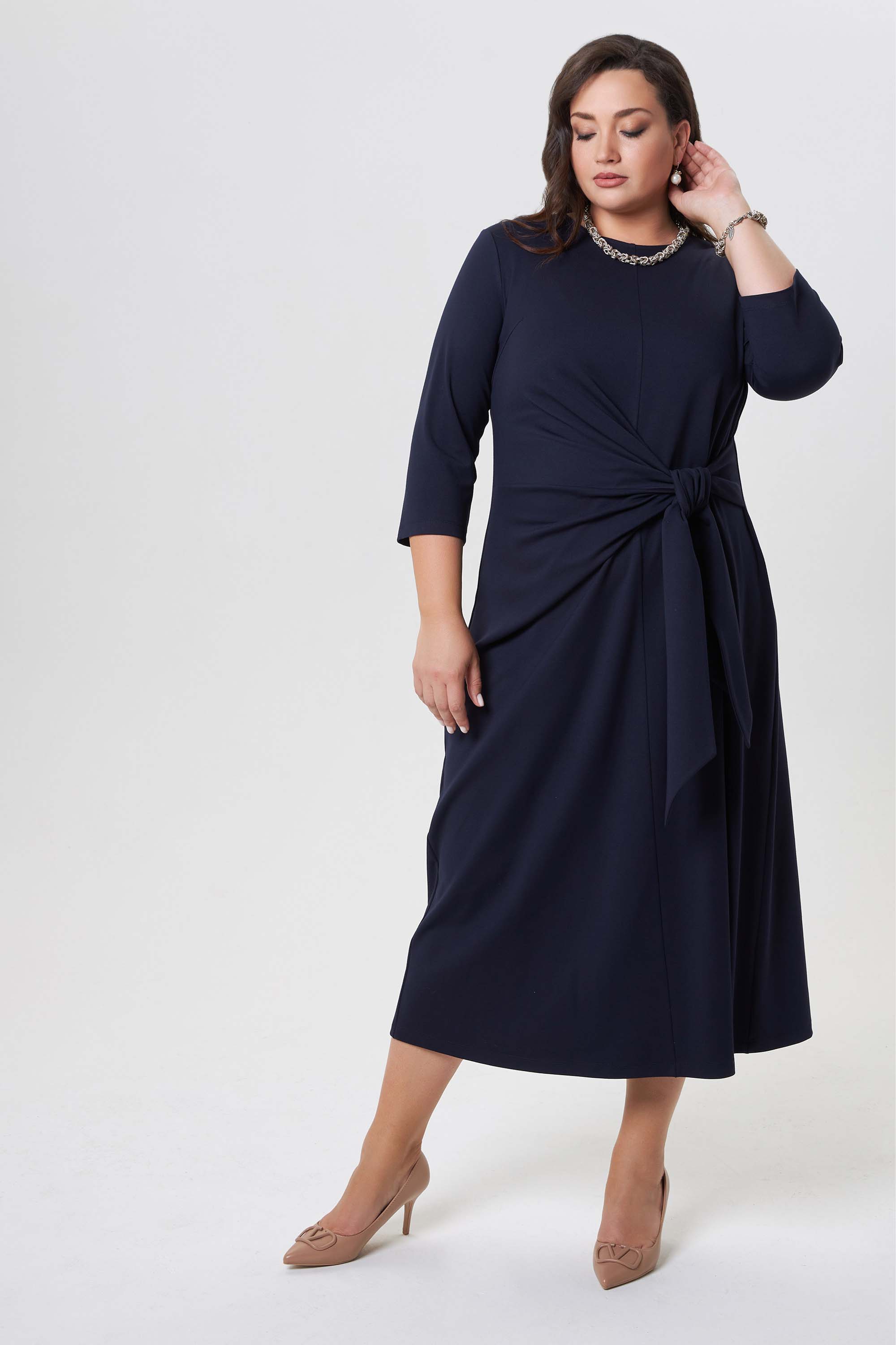 Трикотажное платье с узлом