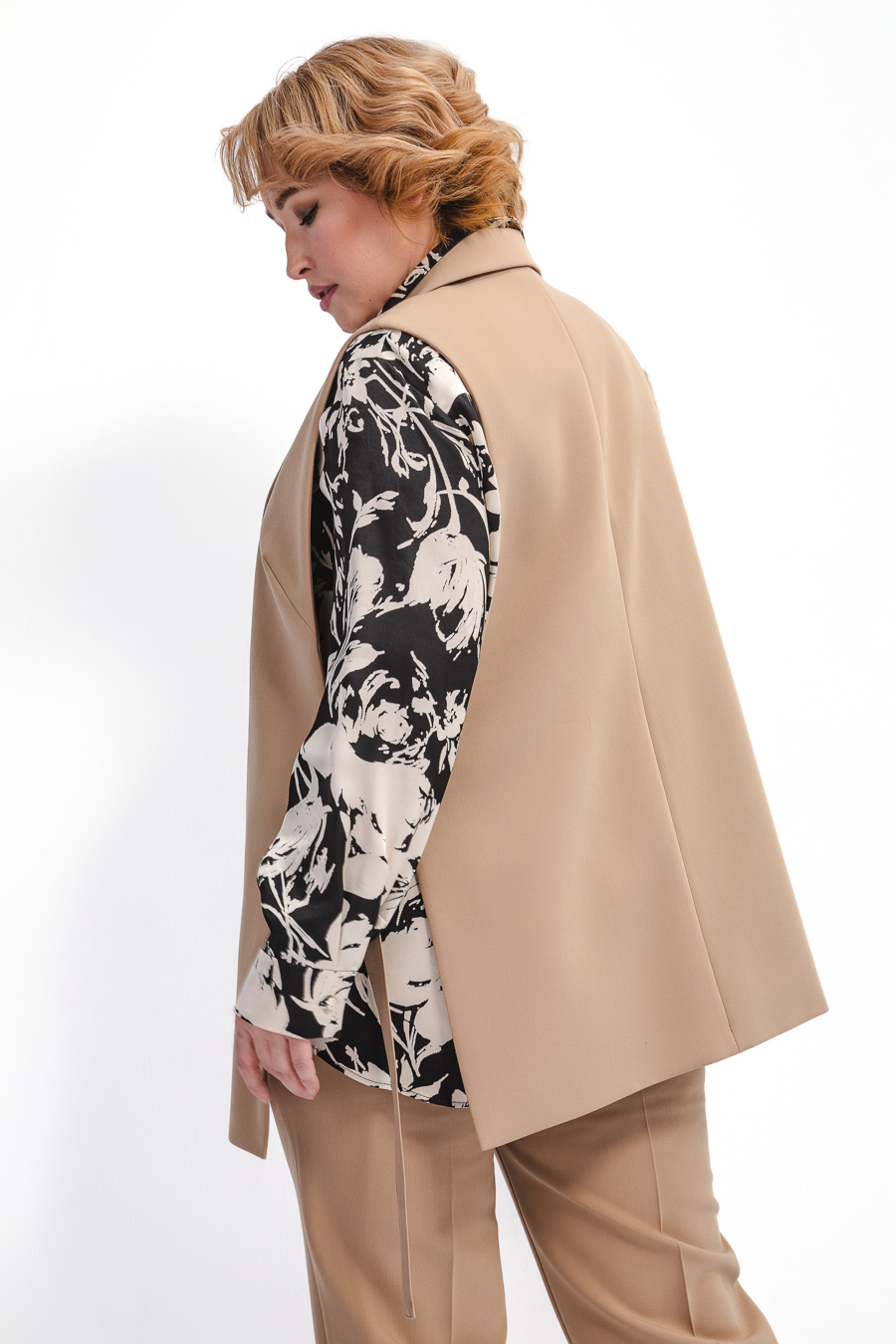 Жилет свободного силуэта