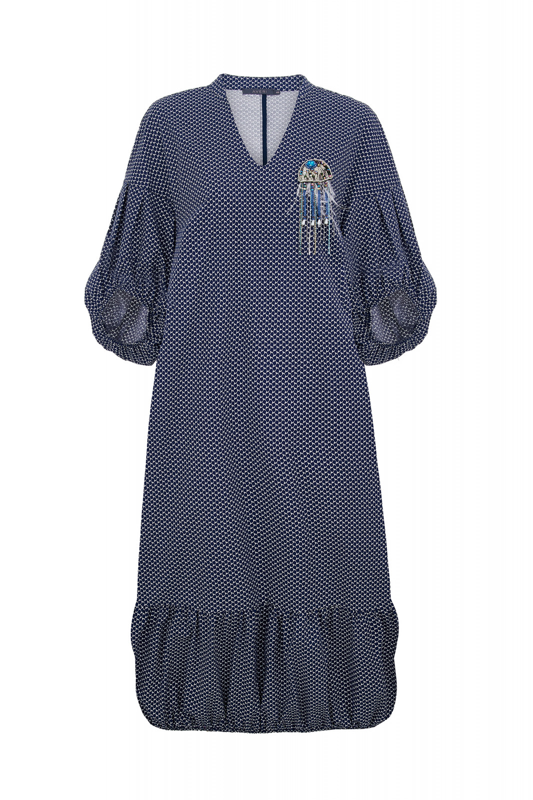 Платье с воланами и объемными рукавами