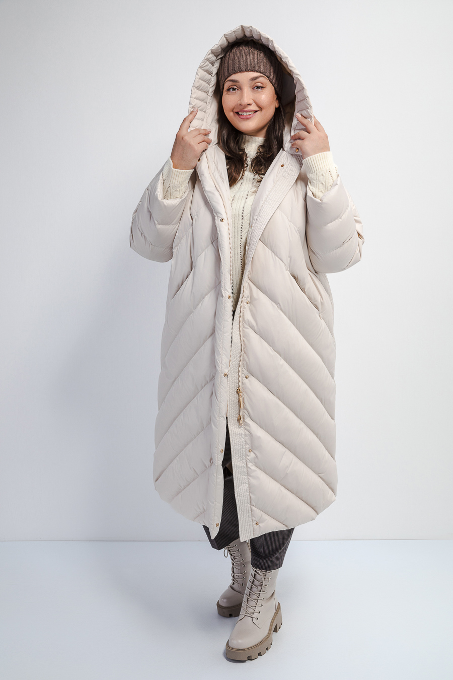 Зимний удлиненный пуховик