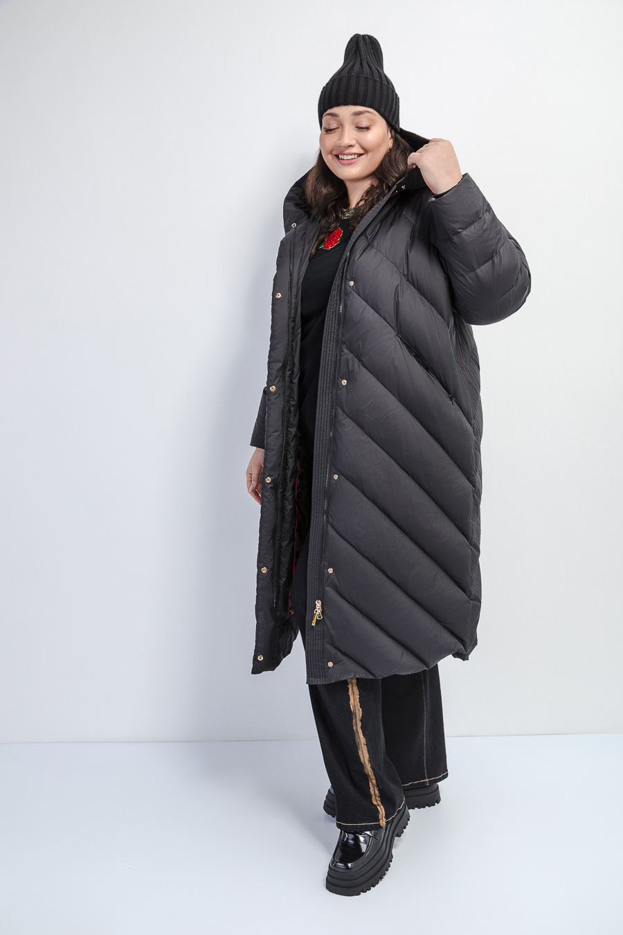 Зимний удлиненный пуховик