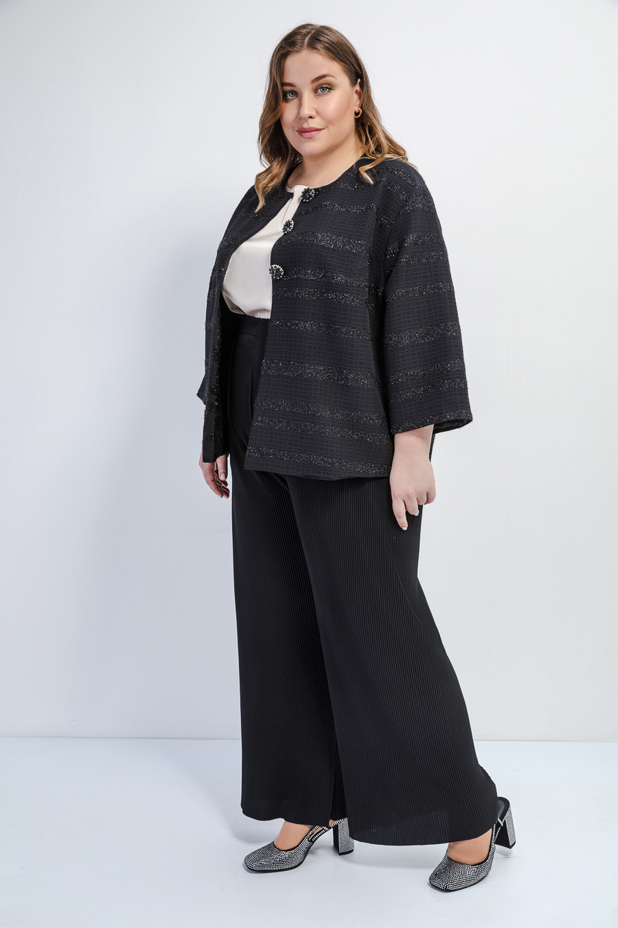 Жакет на двух пуговицах