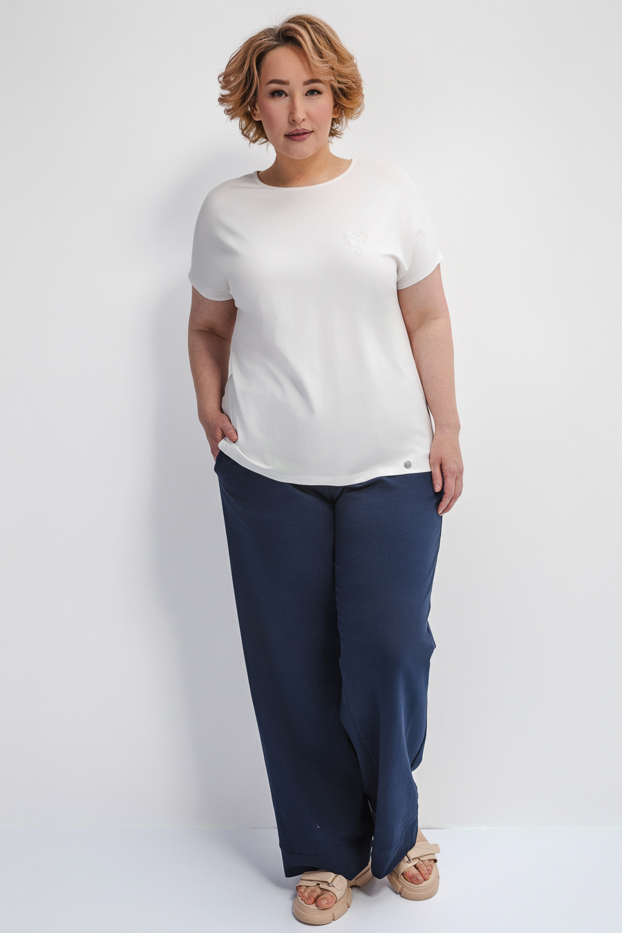 Футболка с вышивкой