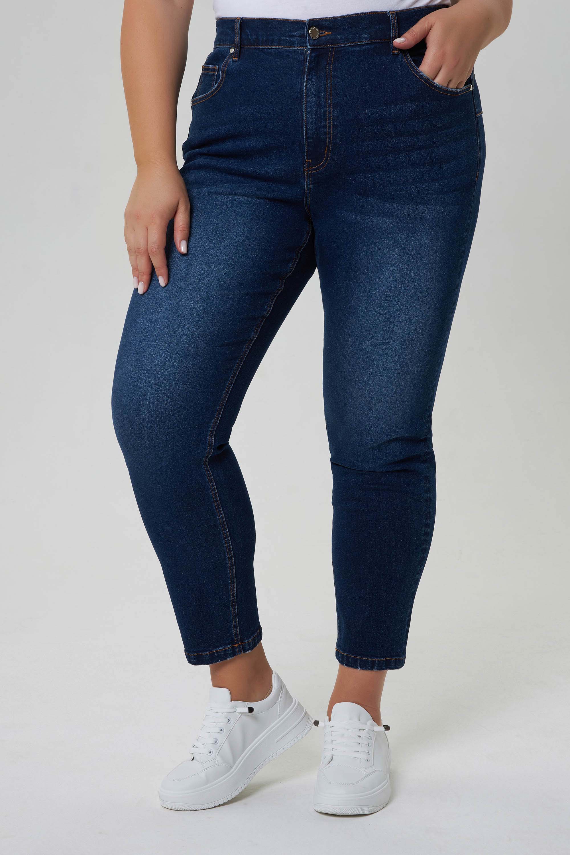 Джинсы с эффектом push-up