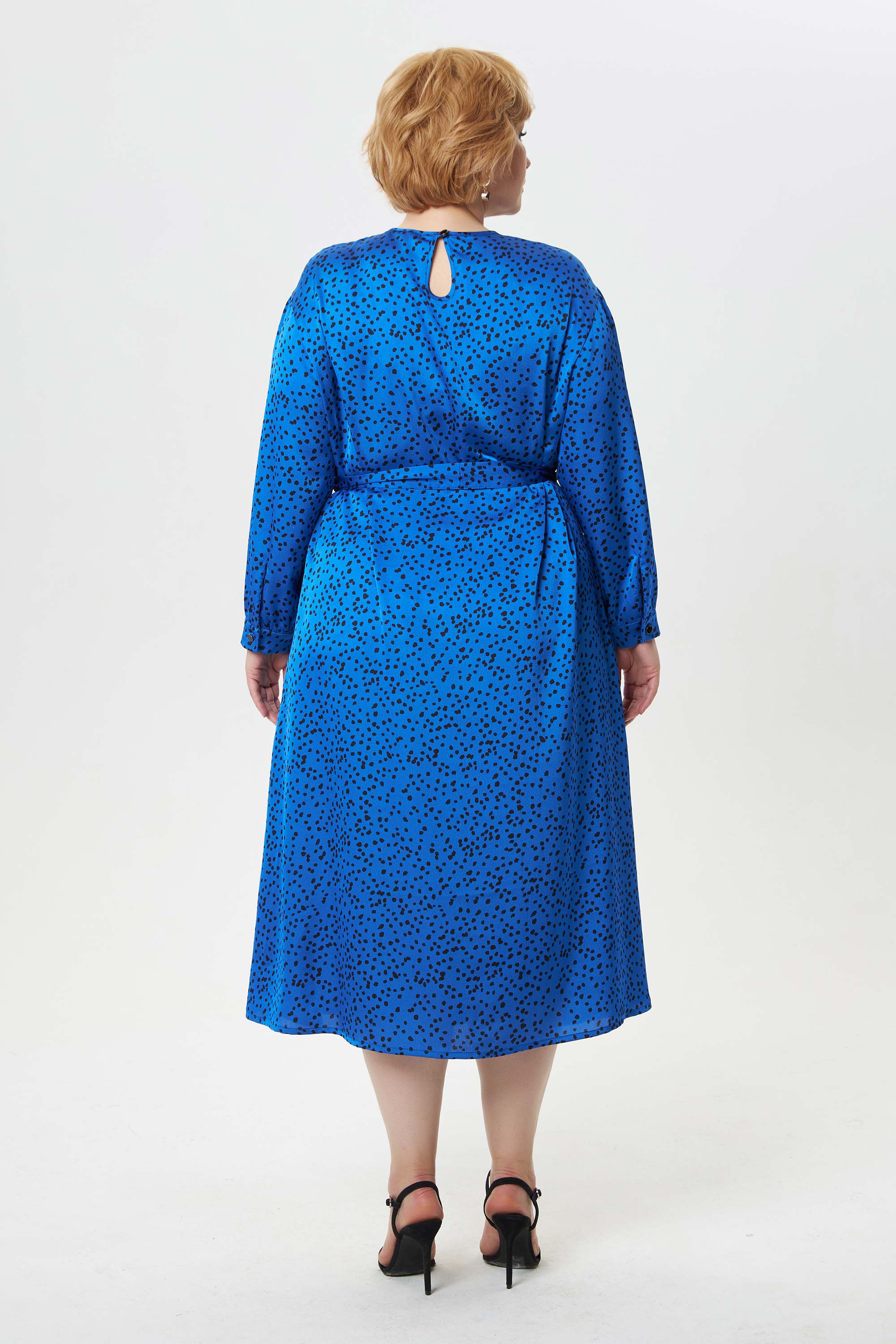 Платье из креш-атласа