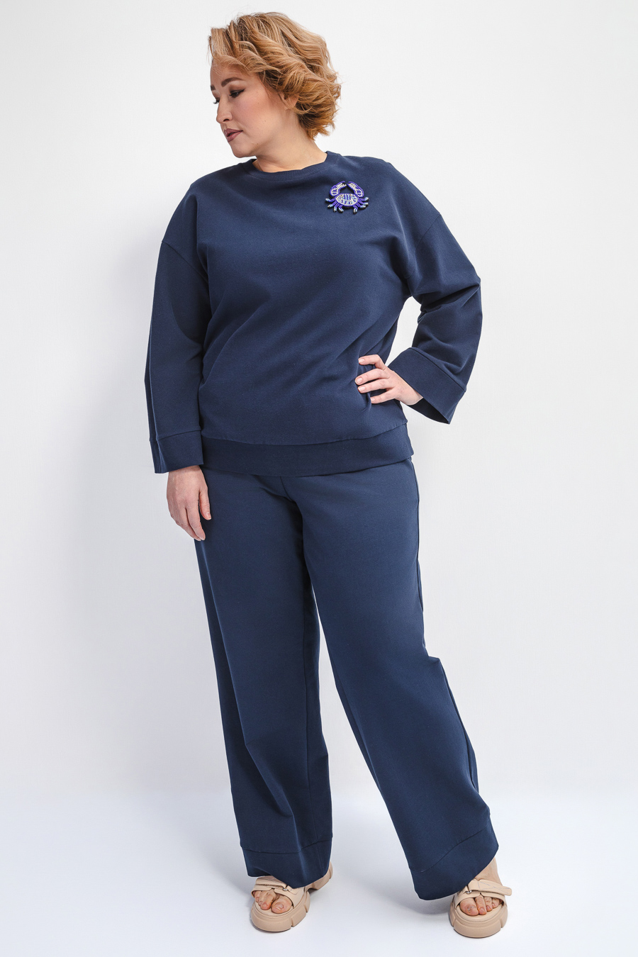 Свитшот с широкими рукавами