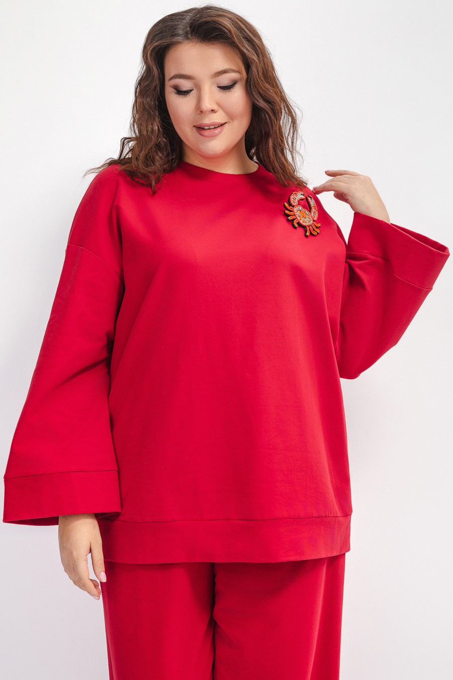 Свитшот с широкими рукавами