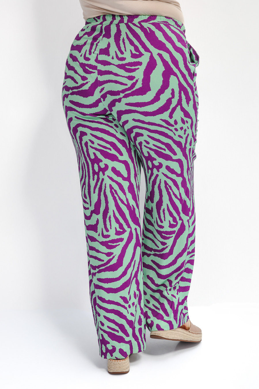 Брюки с анималистичным принтом *PREMIUM