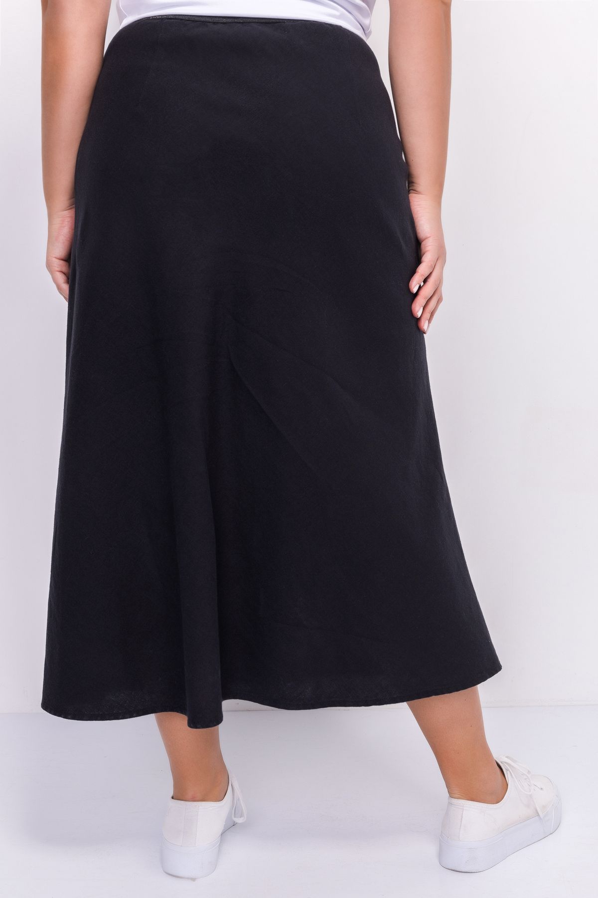 Льняная юбка косого кроя