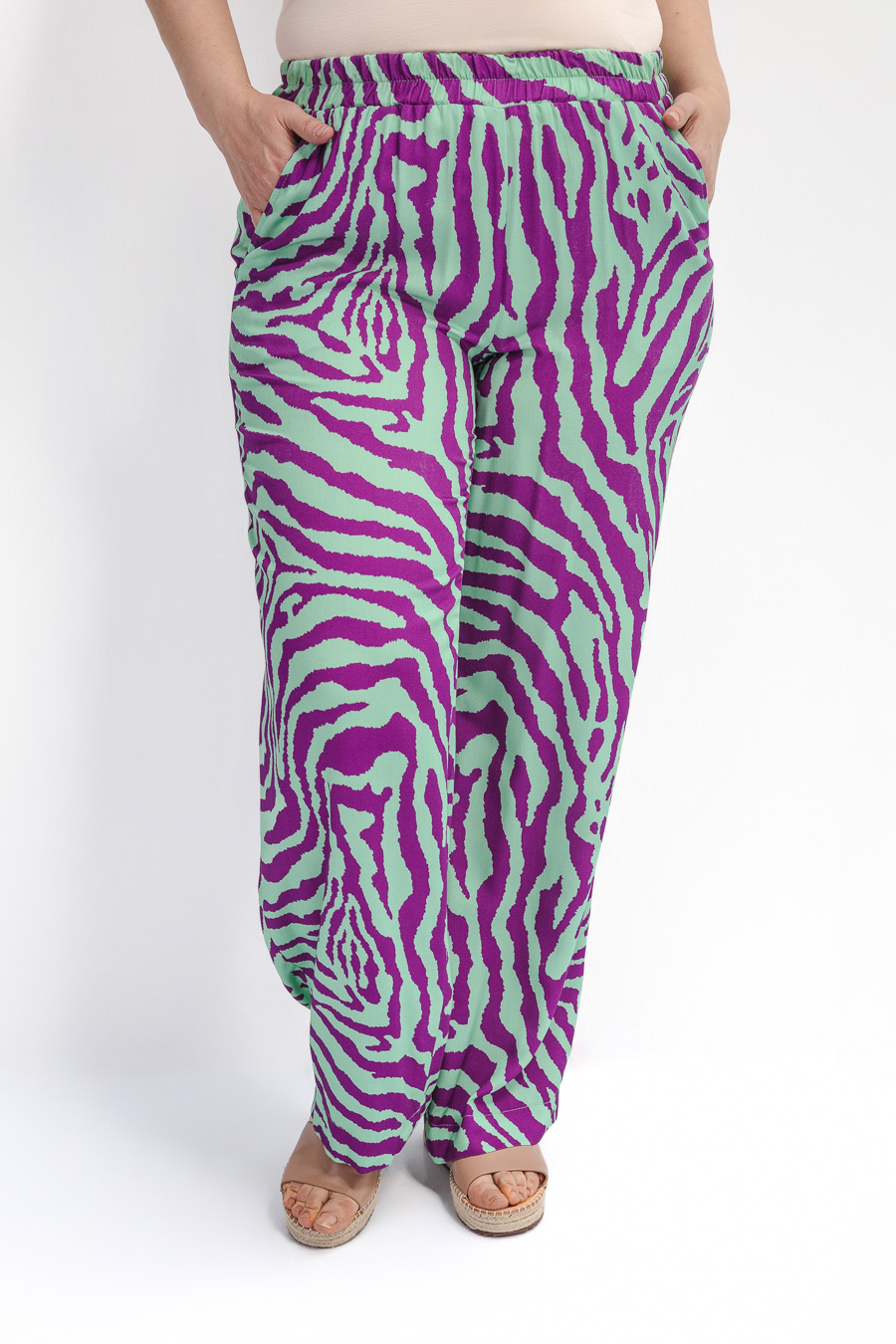 Брюки с анималистичным принтом *PREMIUM